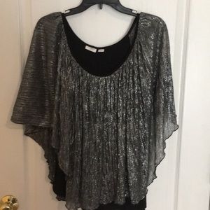 🔥🔥Cato Silver poncho sleeved top🔥🔥